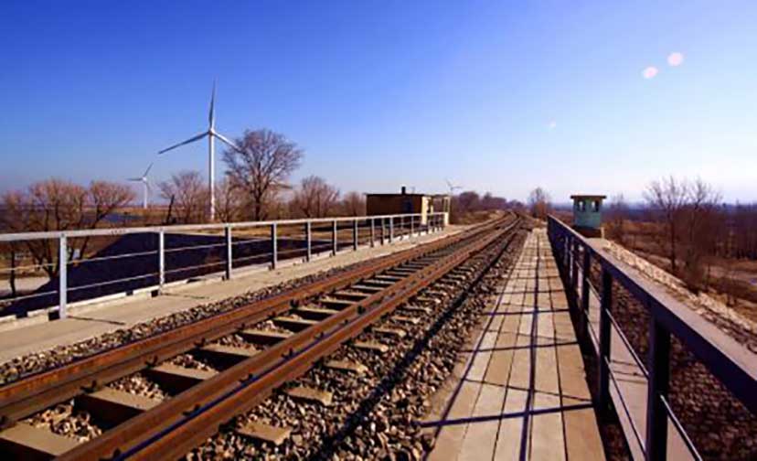 高鐵建設(shè)領(lǐng)域，加大對(duì)機(jī)制砂的需求