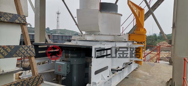 錘破、對輥破、立軸沖擊破三種制砂設備優(yōu)劣對比